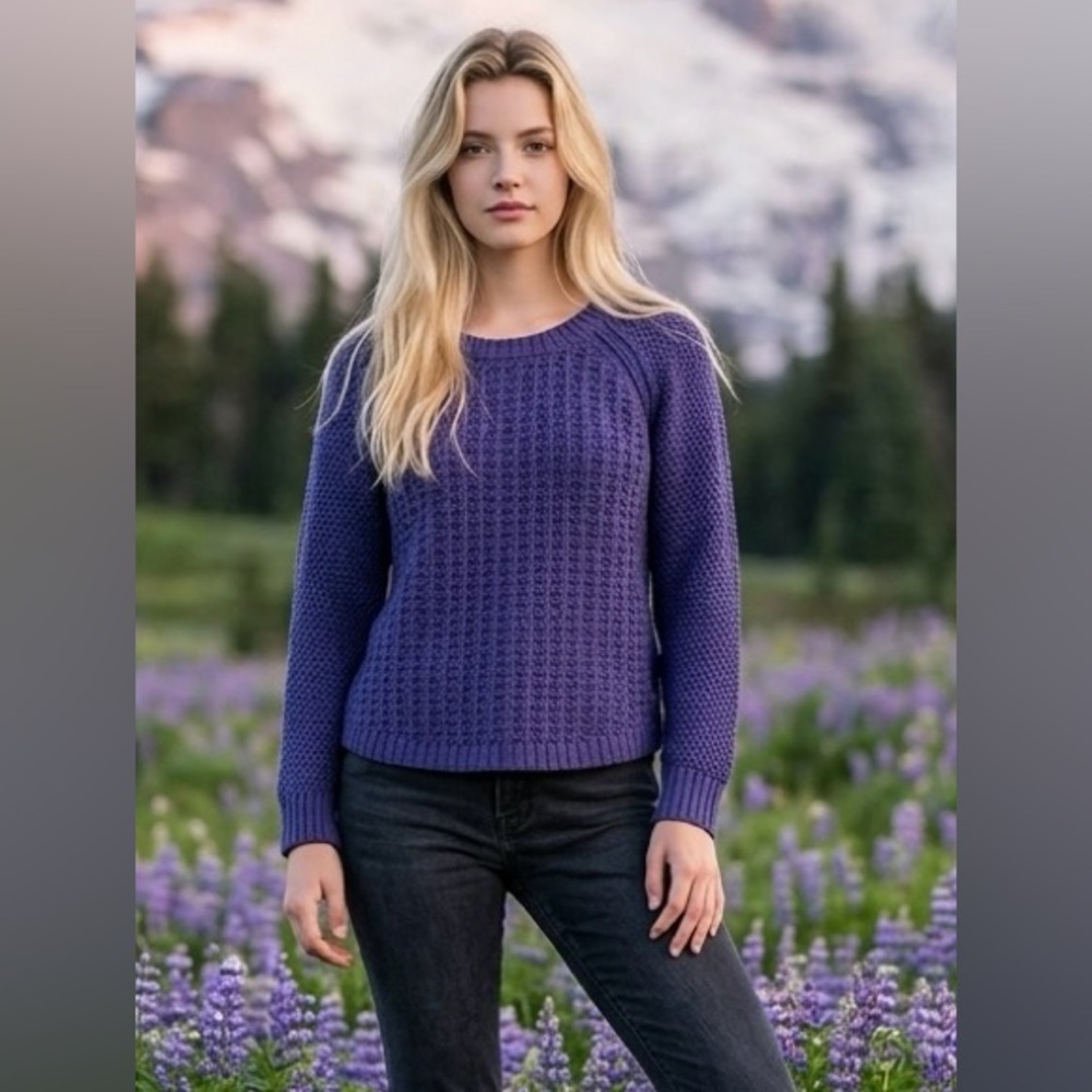 EUC Calvin Klein SZ XXL purple/pink metallic crew neck sweater/bust 45”-60”